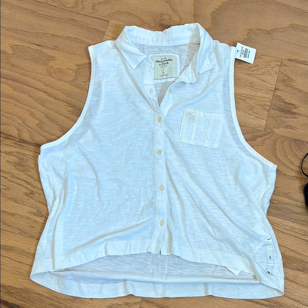 Abercrombie White Sleeveless Button up Tank